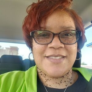 Meet your Posher, Nina